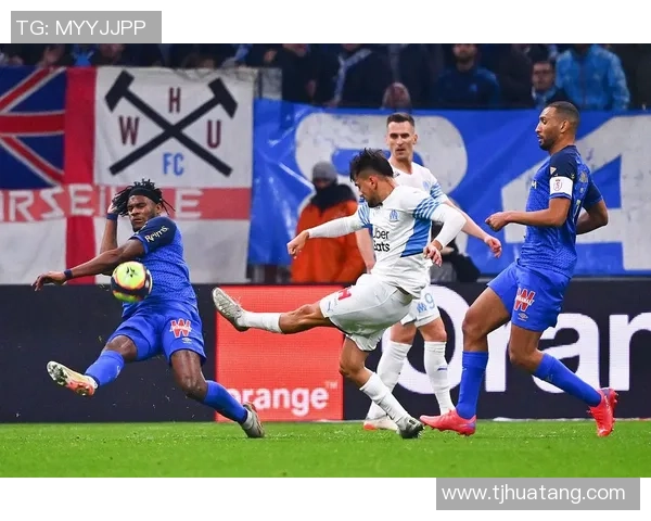 维拉主场迎战纽卡斯尔全力争胜展现球队实力与斗志